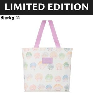 ALOHA Collection Lucky 11 Anniversary Day Tripper Ocean Paper Shells